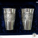 Набор серебряных стаканов "Изобилие" (2 шт) (объем 1 стакана 220 мл)