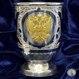 Серебряная стопка для водки или коньяка с позолоченным гербом России "Ветеран" (объем 75 мл)