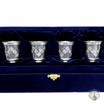 Набор серебряных стопок для водки или коньяка "Алмазная грань-2" (4 шт) (объем 1 стопки 50 мл)