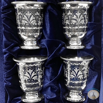 Набор серебряных стопок для водки или коньяка "Мечта-4" (4 шт) (объем 45 мл)