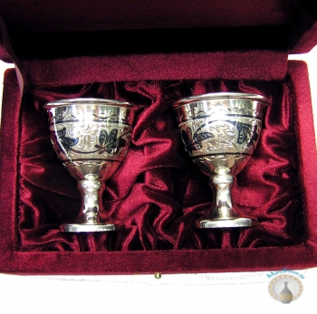 Набор серебряных рюмок для водки или коньяка "Идилия" (2 шт) (объем 1 рюмки 45 мл)