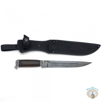 Серебряный нож с дамасской сталью и ручкой из орехового дерева "Хищник-3"