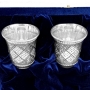 Набор серебряных стопок для водки или коньяка "Алмазная грань-3" (2 шт) (объем 1 стопки 50 мл) - фото 1